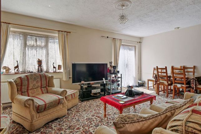 Room to rent in Brierley, New Addington, Croydon