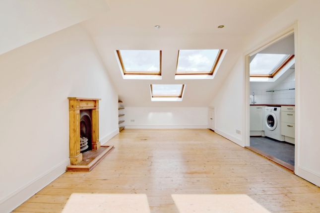 Maisonette for sale in Mercers Road, Tufnell Park, London