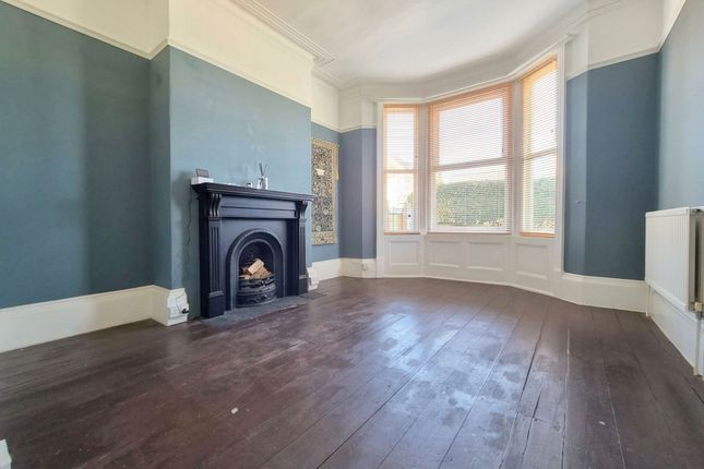 3 Seamer Road, Scarborough photo 3