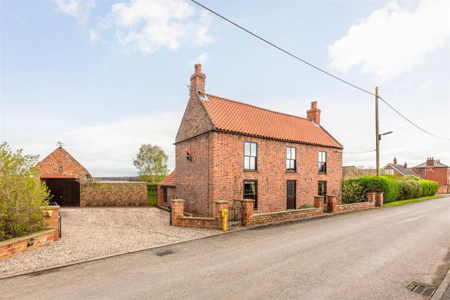 Thumbnail Detached house for sale in High Street, East Ferry, Gainsborough