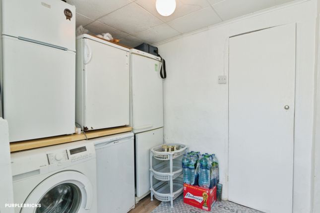 62, Dallin Road, London photo 4