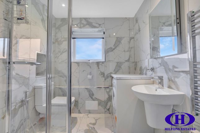 137, Wilkinson Way, London photo 3