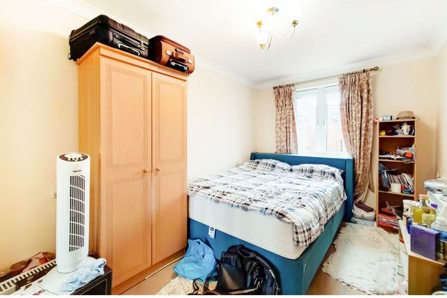 Flat for sale in Stannard Court, Culverley Road