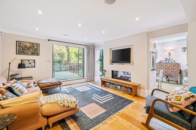 26, Hamlet Road, London photo 2