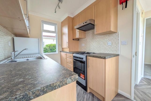 28 Rickwood Park, Horsham Road, Beare Green photo 3