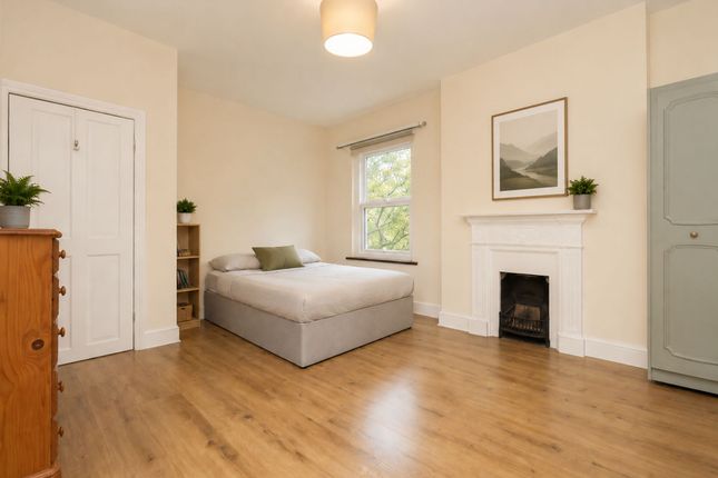 Searles Road - Harper HA, Searles Road, London photo 5