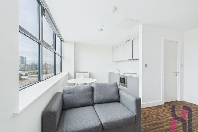 Apt 908, West Point, Manchester photo 2