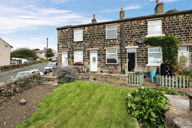 Terraced house for sale in South View, Braithwaite, Keighley