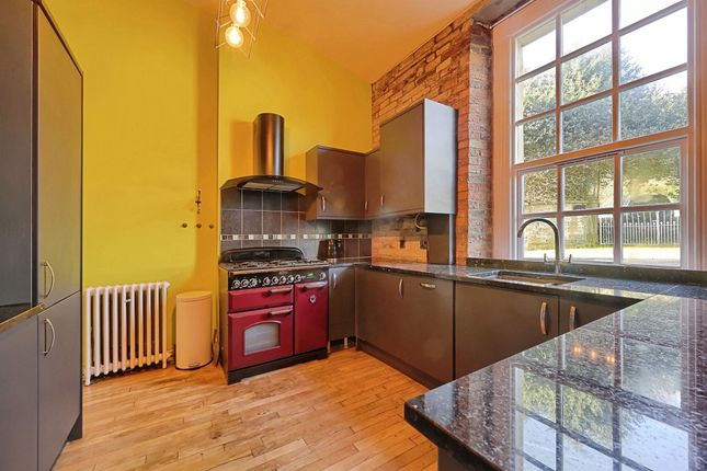 1, Thorpe Mill Court, SOWERBY BRIDGE photo 4