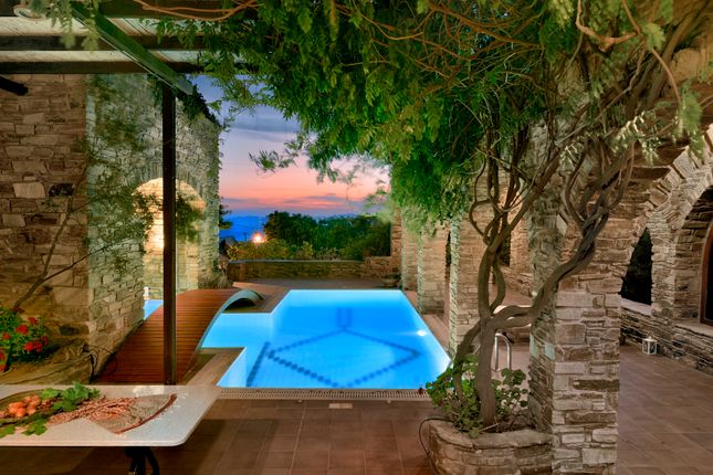 Villa for sale in Mistico, Tinos, Cyclade Islands, South Aegean, Greece