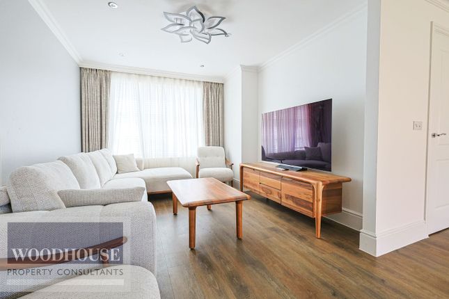 3, Marketmore Gardens, Goffs Oak photo 5