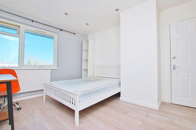 End terrace house to rent in Guildford Park Avenue, Guildford, Surrey