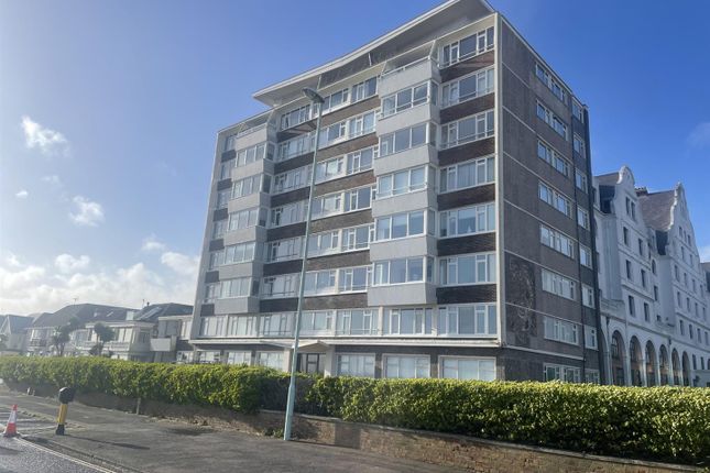 Flat to rent in Marine Point, West Parade, Worthing