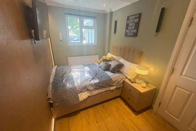 Room To Rent Allendale Avenue