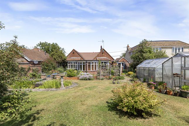 2-bed house on Meadow View, Hodsoll Street, Sevenoaks, £595,000