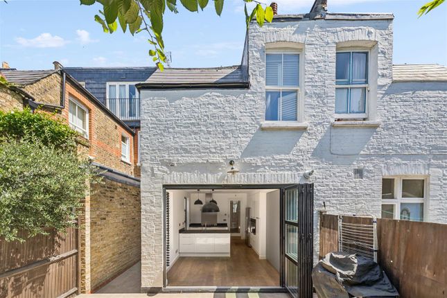 32, Compton Crescent, London photo 3