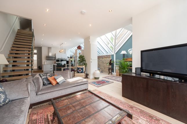 Waverley Cottage, 24, Merton Rise, London photo 4