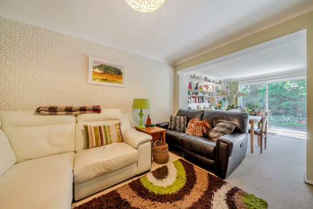 77, Alder Way, Kent photo 4