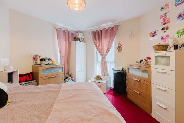 Tw14 8Dr - High Res-16.Jpg