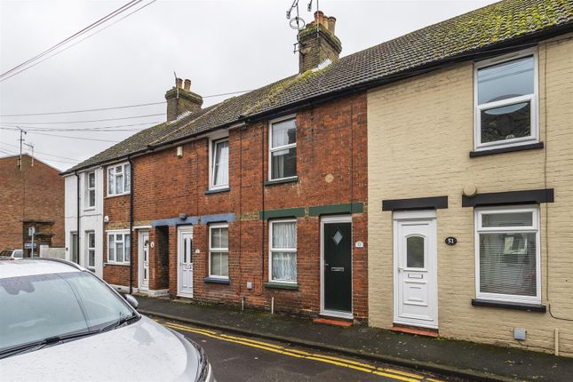 Thumbnail Property for sale in Luton Road, Faversham