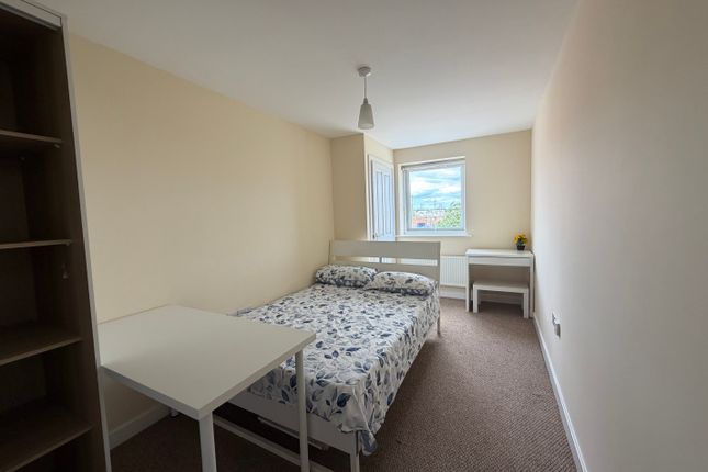 45, Pavilion Close, Leicester photo 5