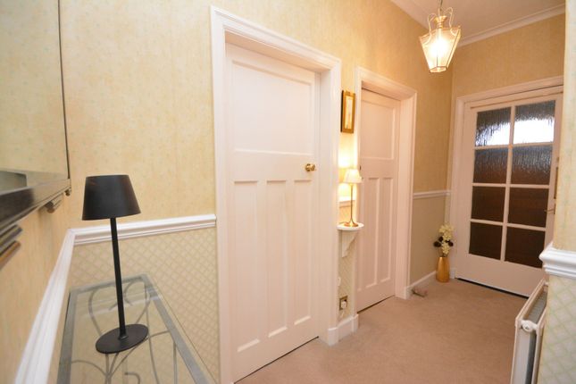 10 Cranshaws Drive, Falkirk photo 2