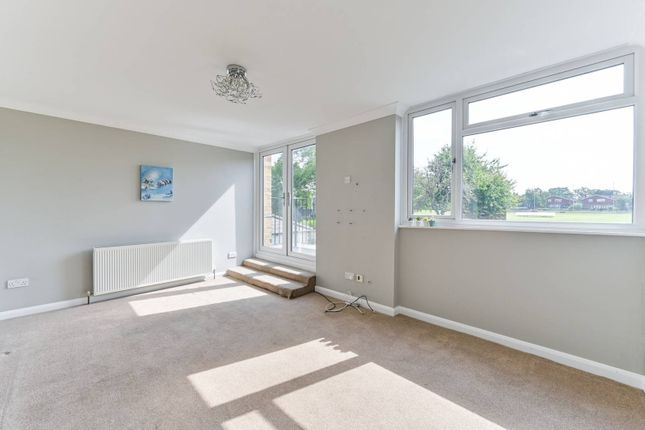 End terrace house to rent in Homefield Road, Bromley
