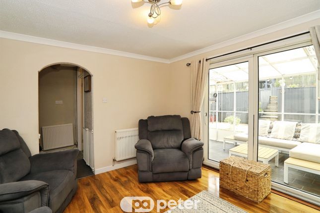 6, Cefn Milwr, Cwmbran photo 3