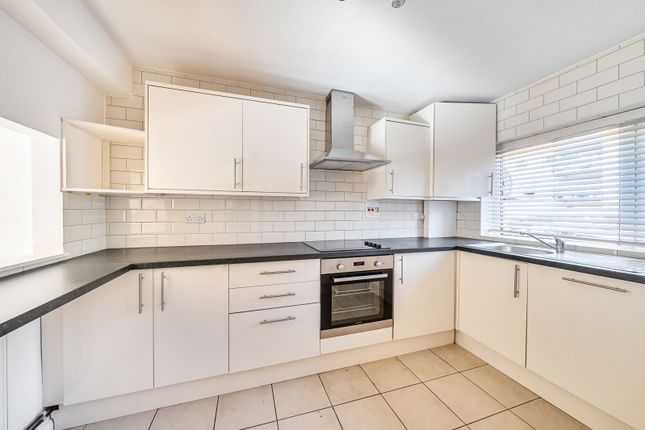 24, September Way, Stanmore photo 3