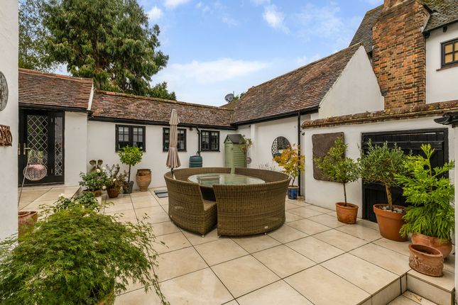Coach Lane Cottage, 39, Leyton Road, Harpenden photo 4