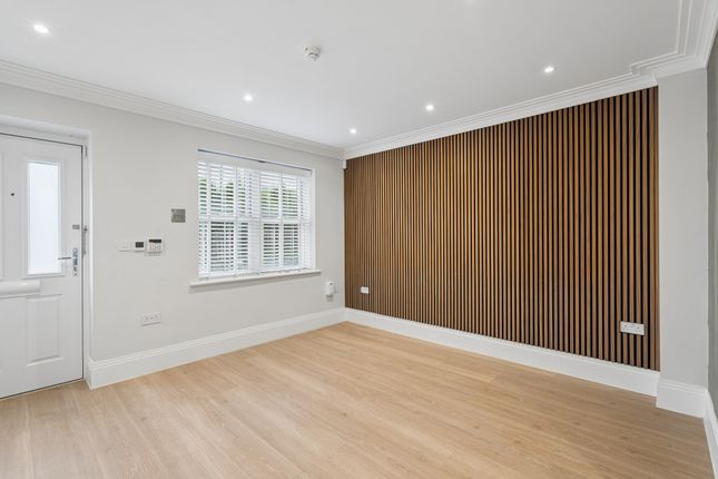 11 Hivings Hill, Chesham photo 4