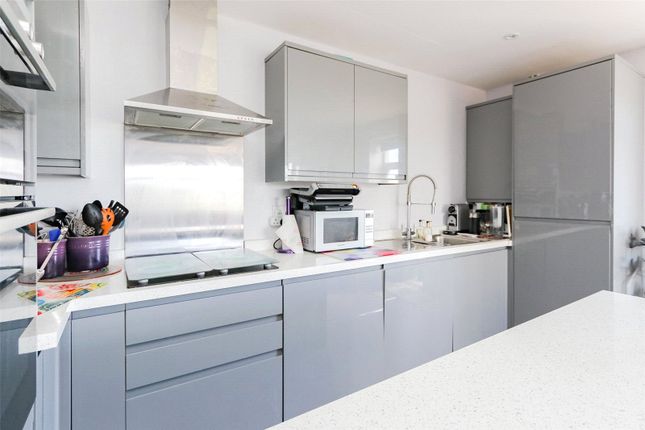 23, Great Brier Leaze, Bristol photo 4