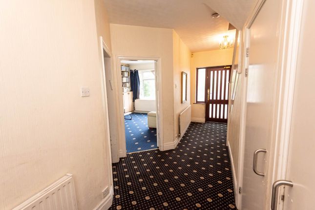 6, Castleton Road, Salford photo 3