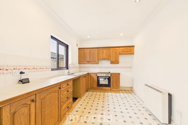 19 Chapelfield Gardens, Narberth photo 4