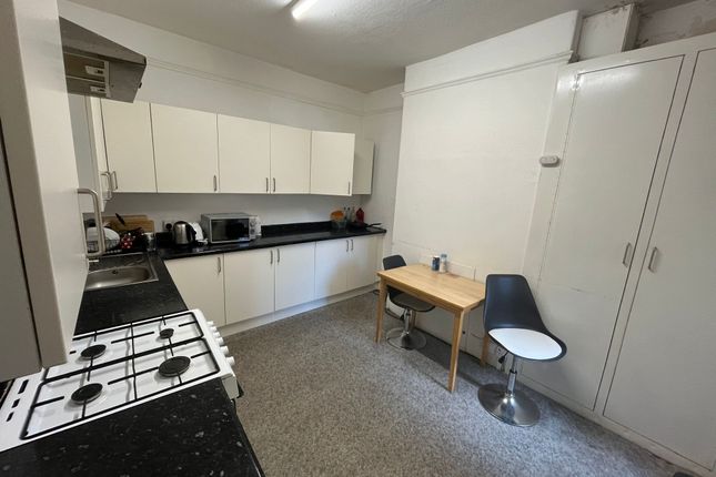 Room 2, Exeter photo 3