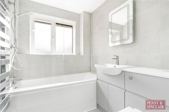 Flat 8, The Firs,, Hernes Road, Oxfordshire photo 5