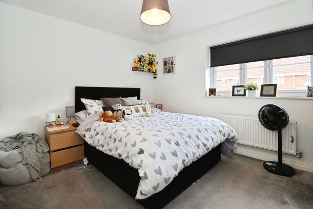 8, Buckthorn Court, Bristol photo 4