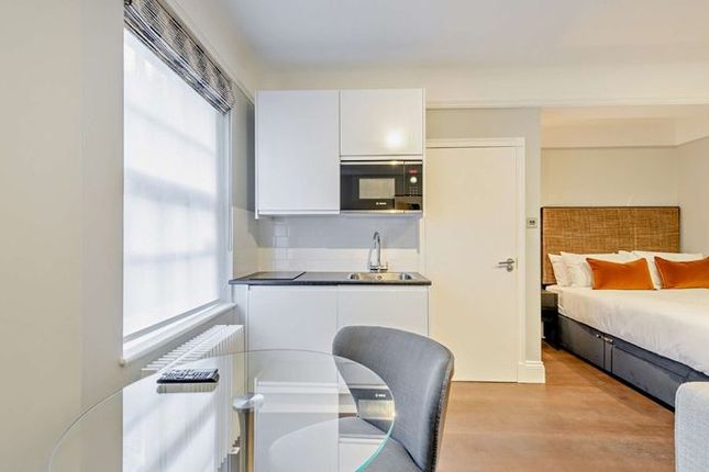 Pelham Court, 145,Flat 7, Fulham Road, London photo 5