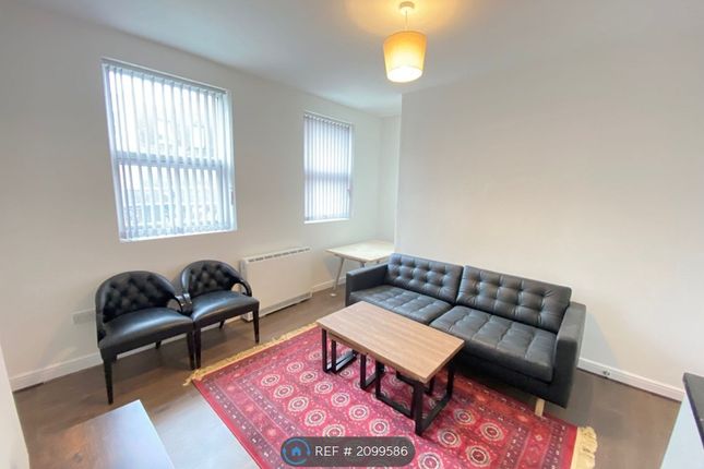 Flat to rent in Near Camden Canal, London