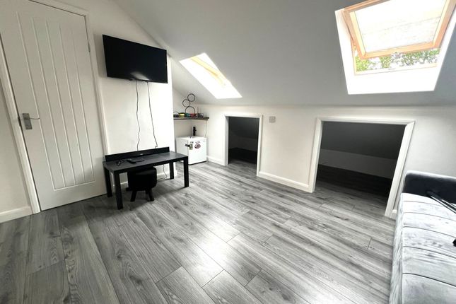 Thumbnail Flat to rent in Flat 3, Holbrook Lane, Coventry