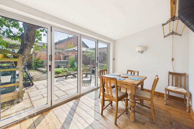 16 Fen Lane, Beccles photo 4