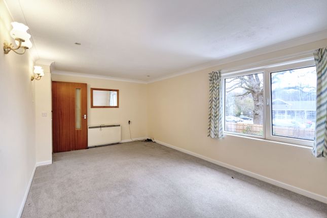 36, Homegreen House, Haslemere photo 2