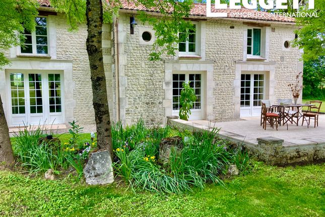 Thumbnail Villa for sale in Messac, Charente-Maritime, Nouvelle-Aquitaine