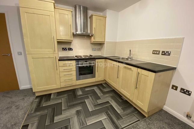84, Romana Square, Altrincham photo 3
