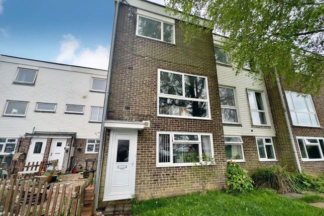 Thumbnail Flat for sale in College Road, Southwater, Horsham