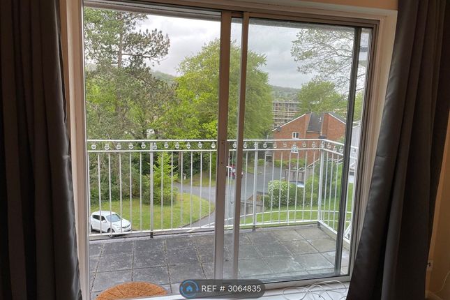 Whitegates, Court Bushes Road, Whyteleafe photo 3