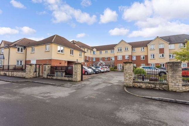 Flat for sale in Penn Court, Calne