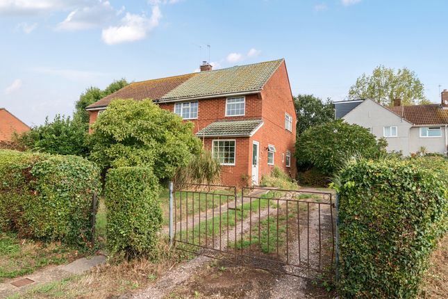 3-bed semi-detached on Littleham Road, Devon, £200,000