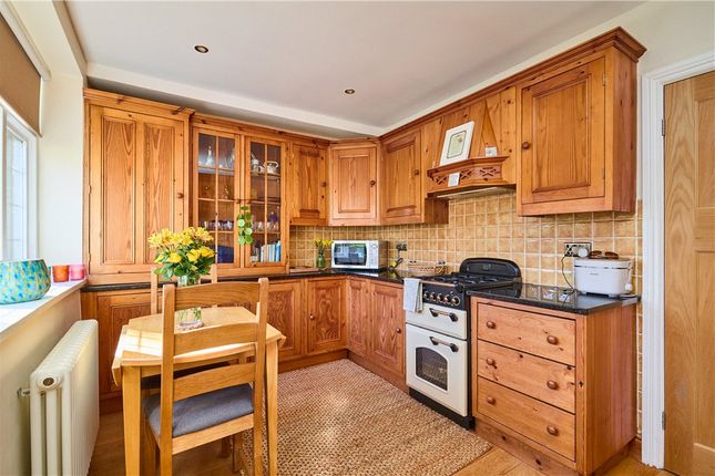 2, Groves Terrace, Otley photo 4