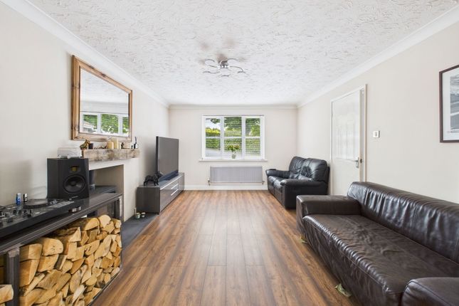 7, Marfells Way, Ruardean photo 4